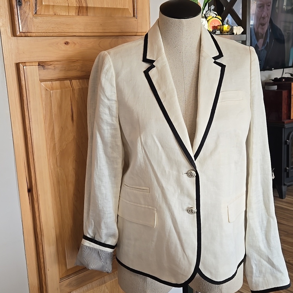 J Crew 100 Percent Linen Blazer Classic Wardrobe Essential Womens Size 8 Ivory